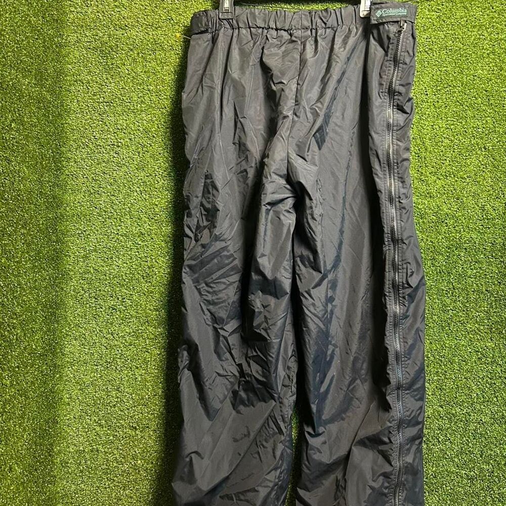 Columbia-sportswear Men's Black and Navy Trousers